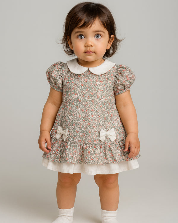 Rochie cu fundite si guler rotund